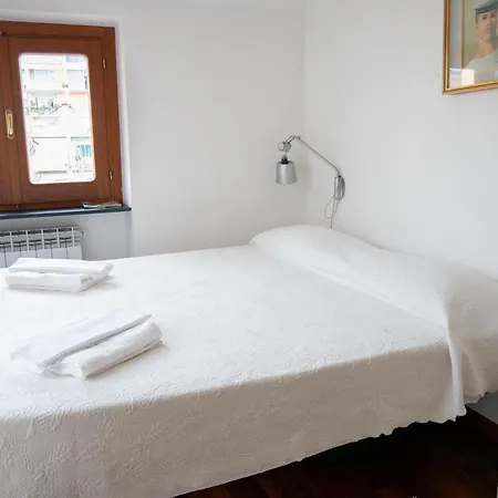 038 - Attico Lussuoso Terrazza Centro Citta' 500m Mare, Parcheggio Gratis Vicino Apartment Chiavari
