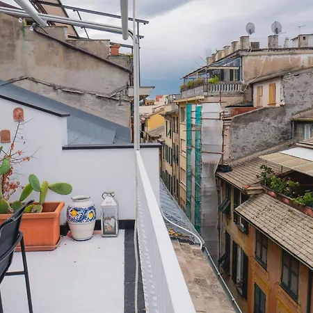 038 - Attico Lussuoso Terrazza Centro Citta' 500m Mare, Parcheggio Gratis Vicino